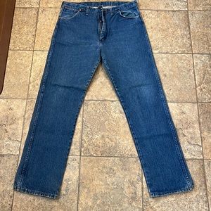 Wrangler. Style 13MWZ. Waist 38. Length 34. Cowboy jeans. Vintage.